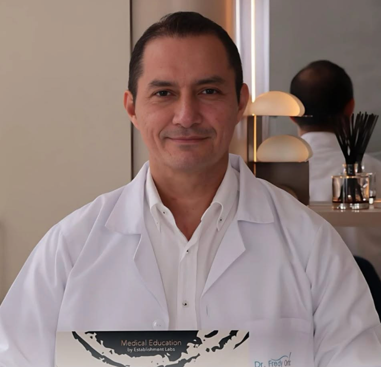 Dr. Fredy Dario